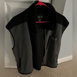Men’s XL Mountain Hardwear Vest